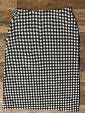 Christopher & Banks Black & White Gingham Stretch Pencil Skirt •Size S•
